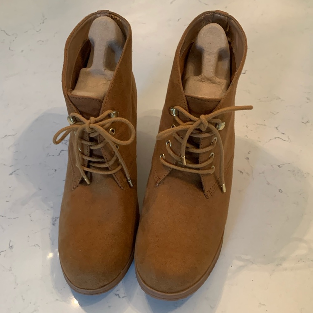 Wedge Ankle boots